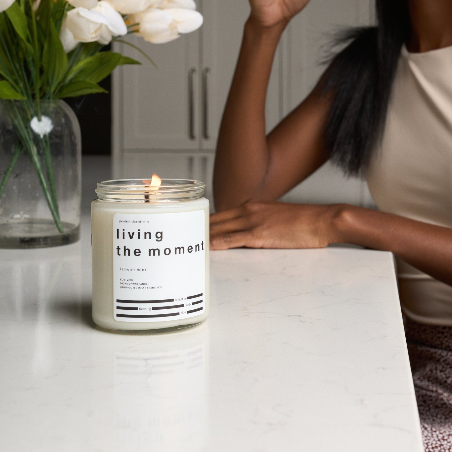 living the moment / lemon + mint candle