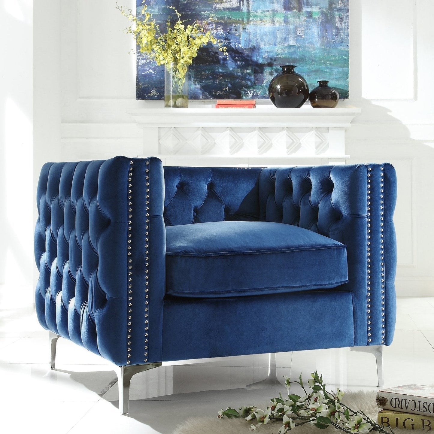 Giovanni Velvet Club Chair