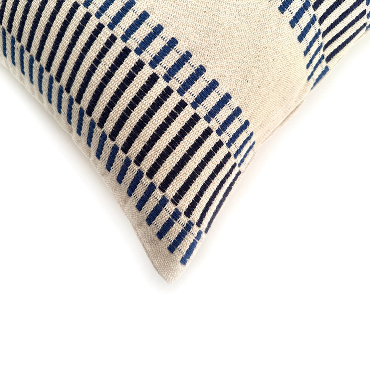 Spor Handwoven Pillow Cover