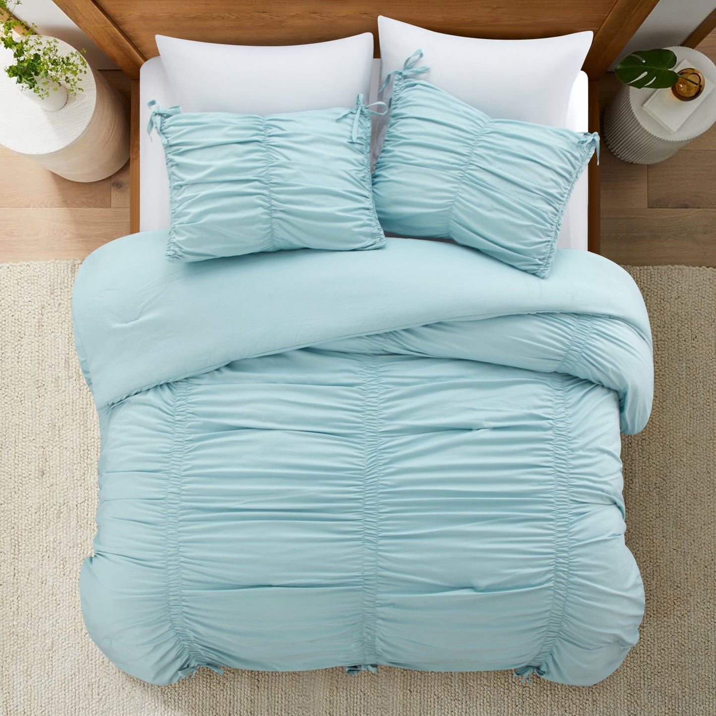 Abril Comforter Set