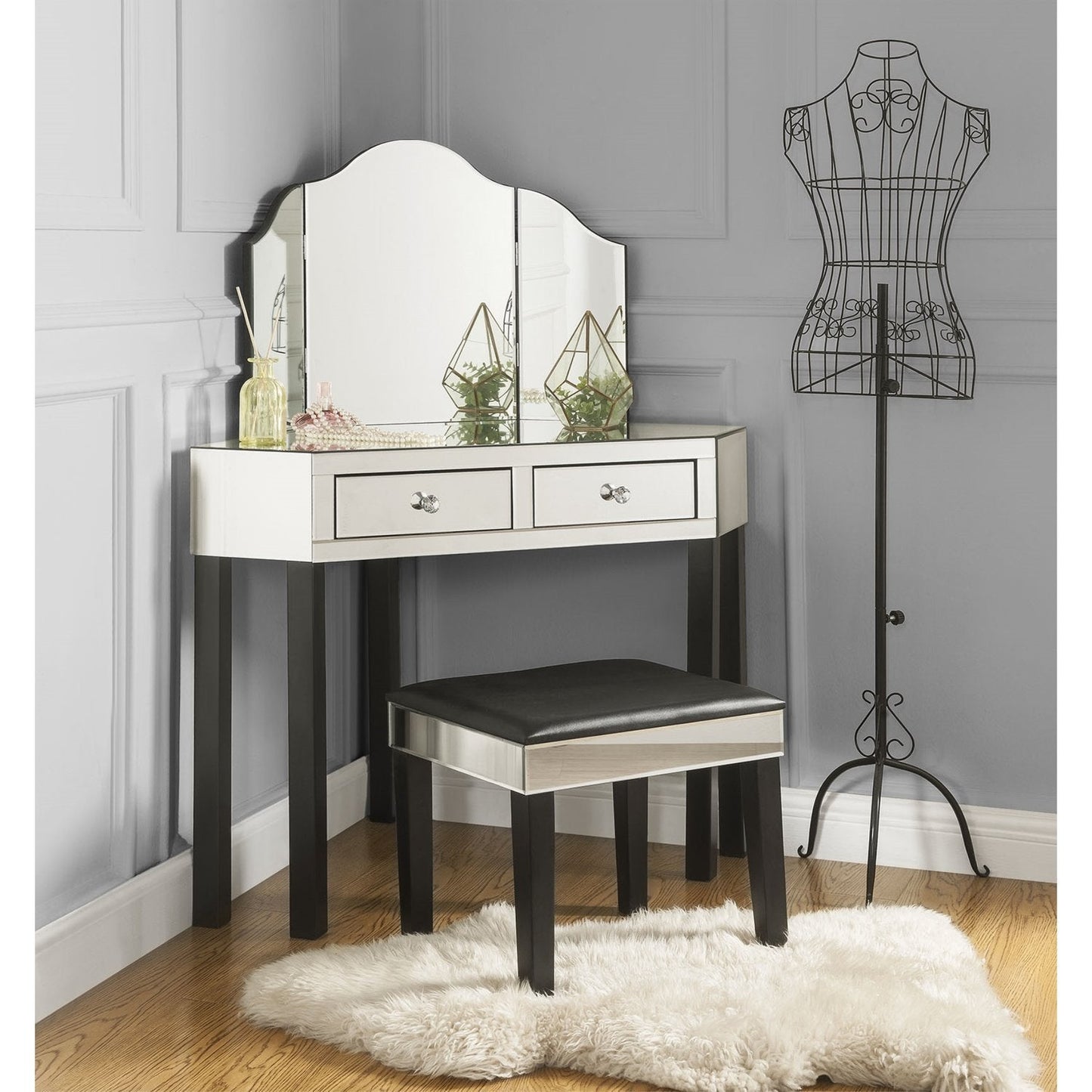 Amaris Mirrored Corner Vanity Set