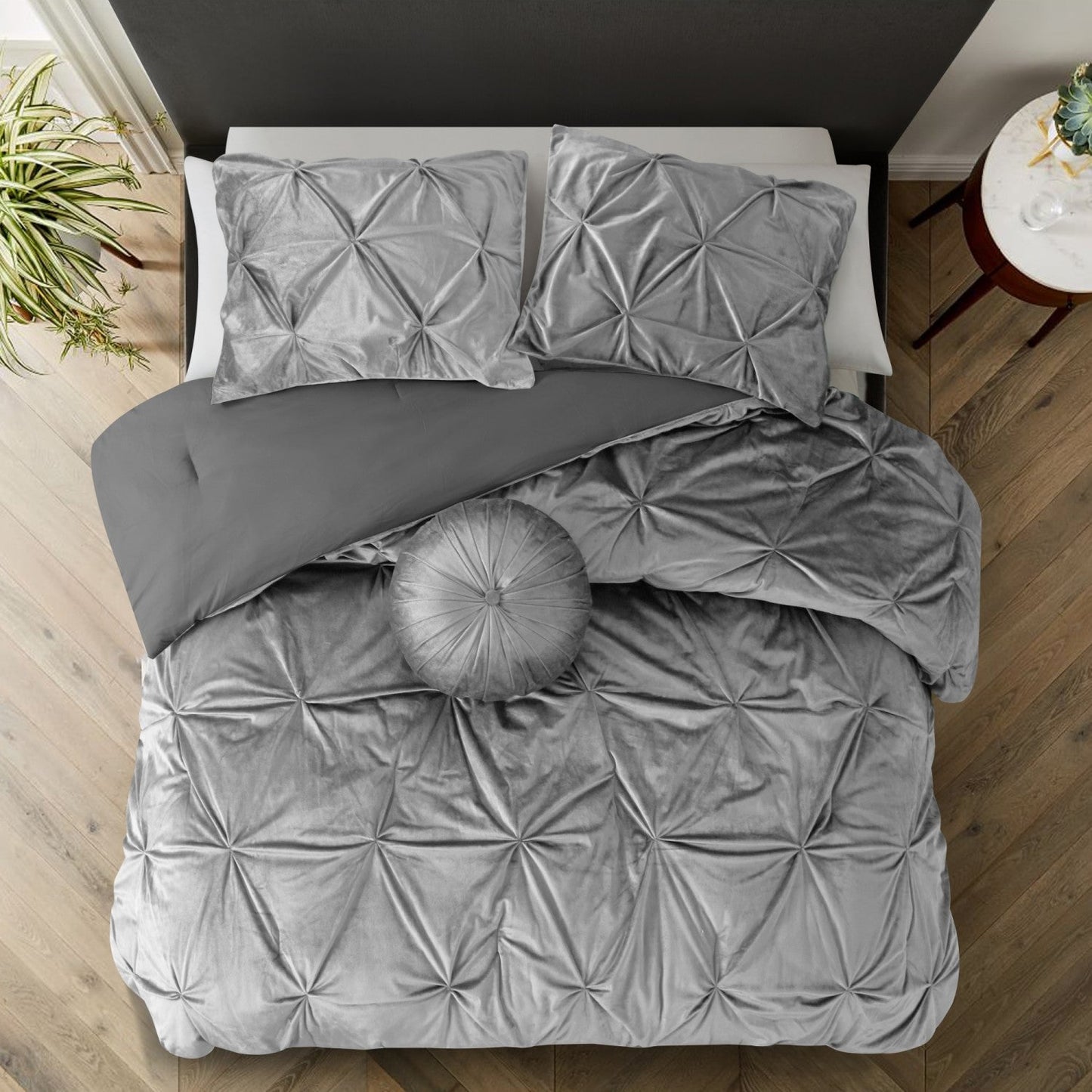 Emmalee Comforter Set