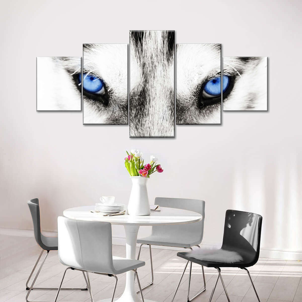 Husky's Eyes Wall Art