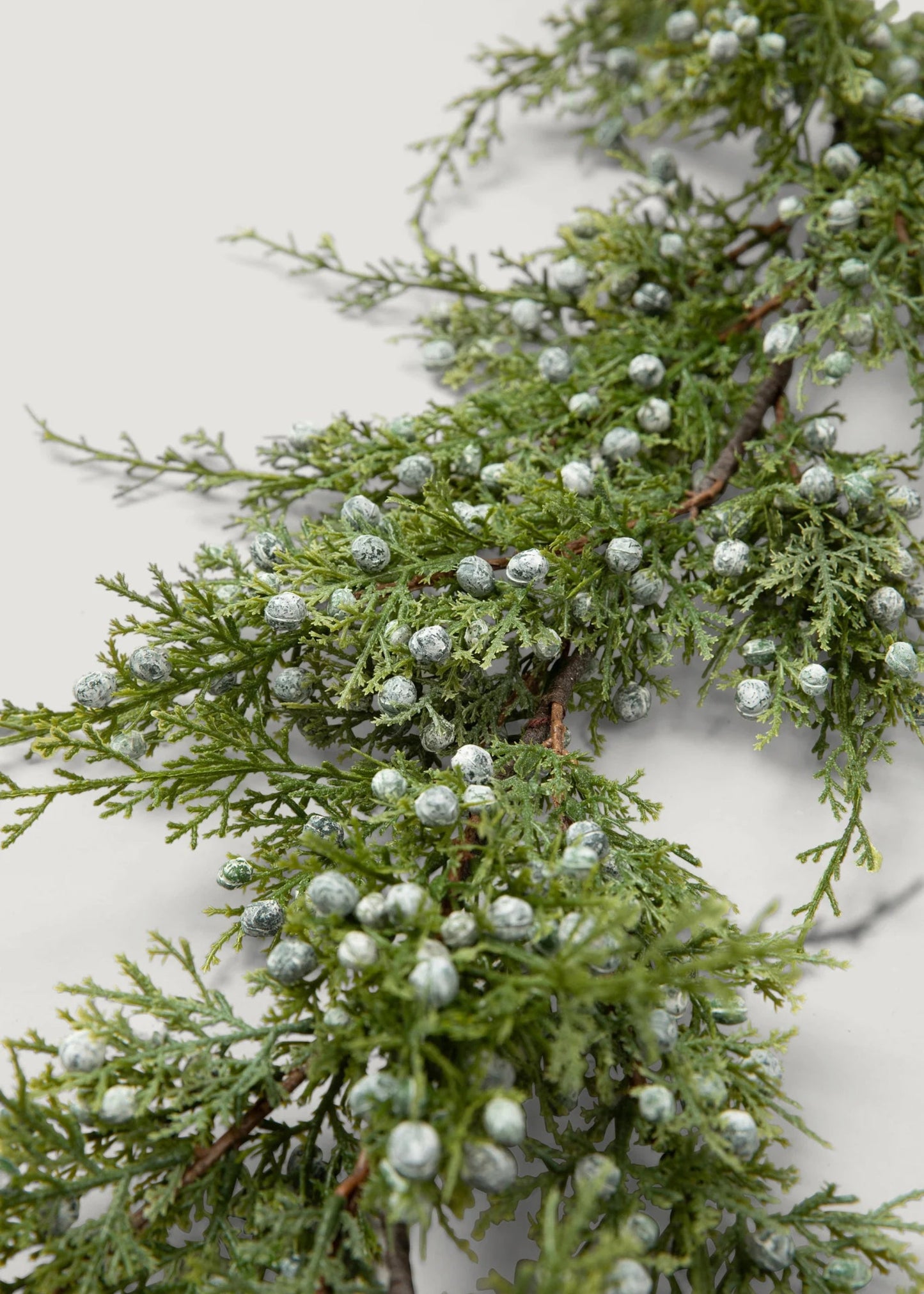 SALE - Deluxe Artificial Oregon Juniper Berry Garland - 48"