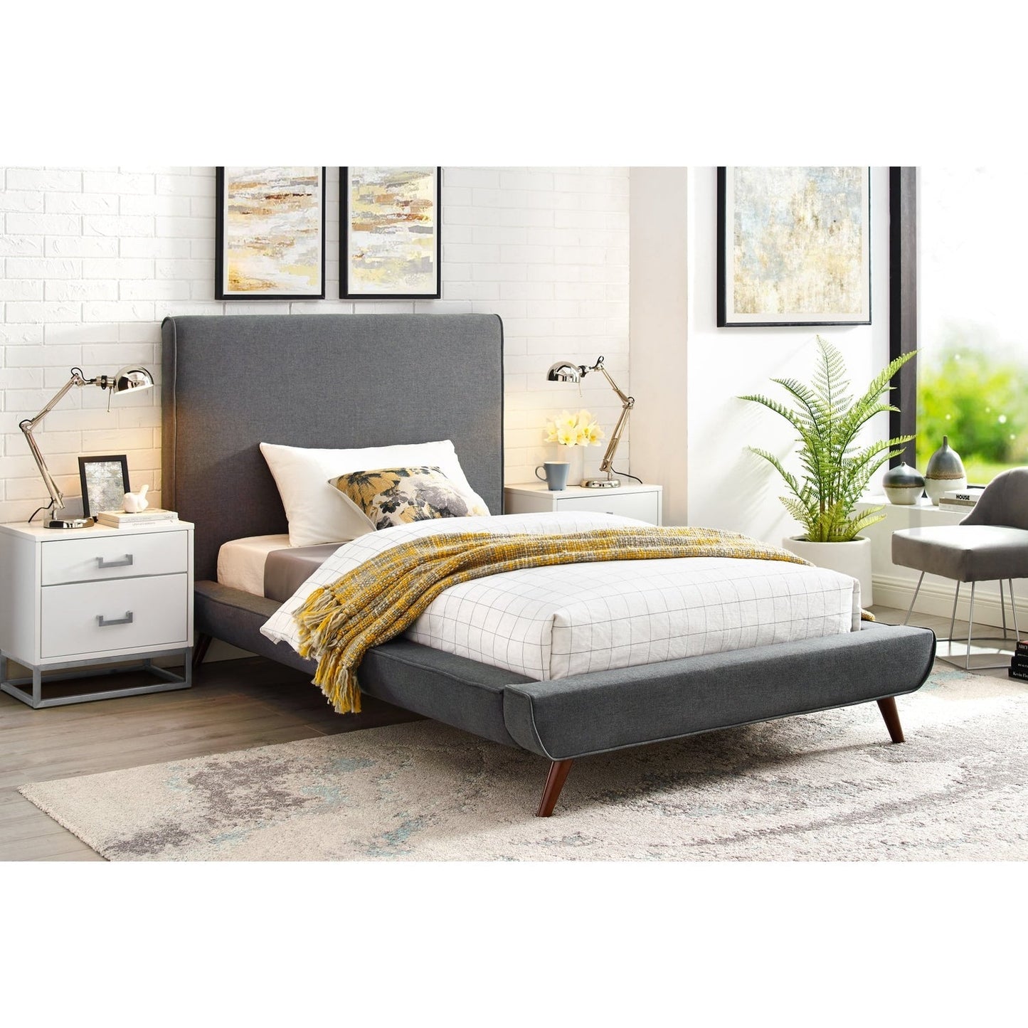 Amoret Platform Bed