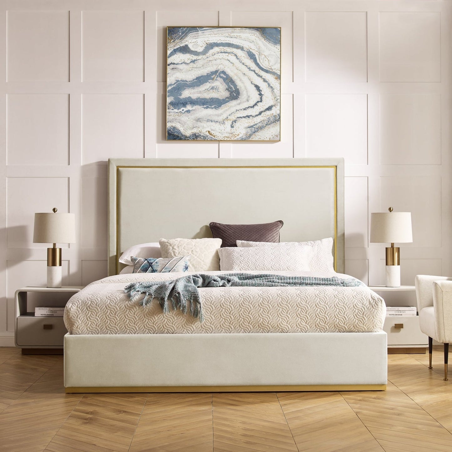 Addalyn Velvet Platform Bed