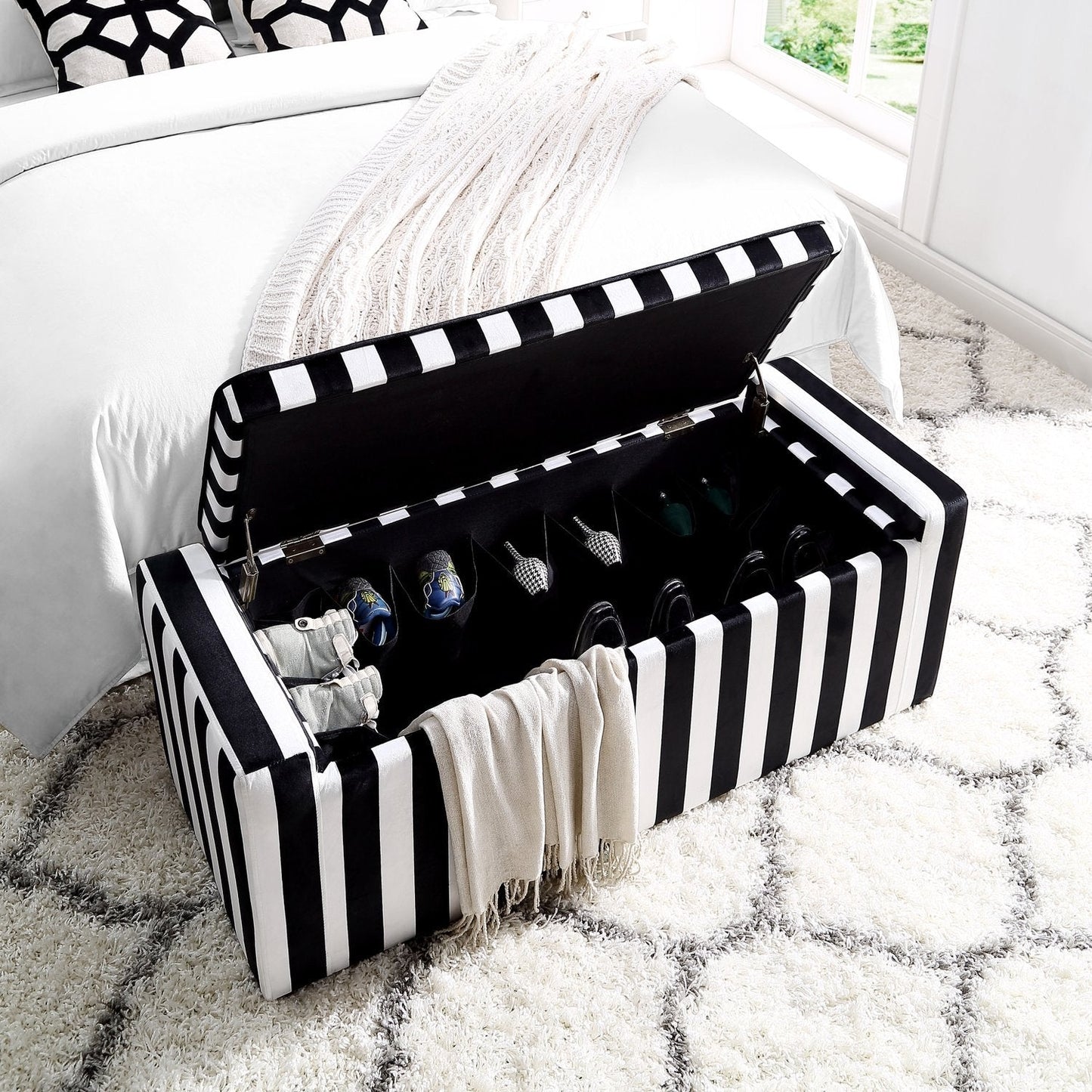 Fabroni Velvet Storage Bench