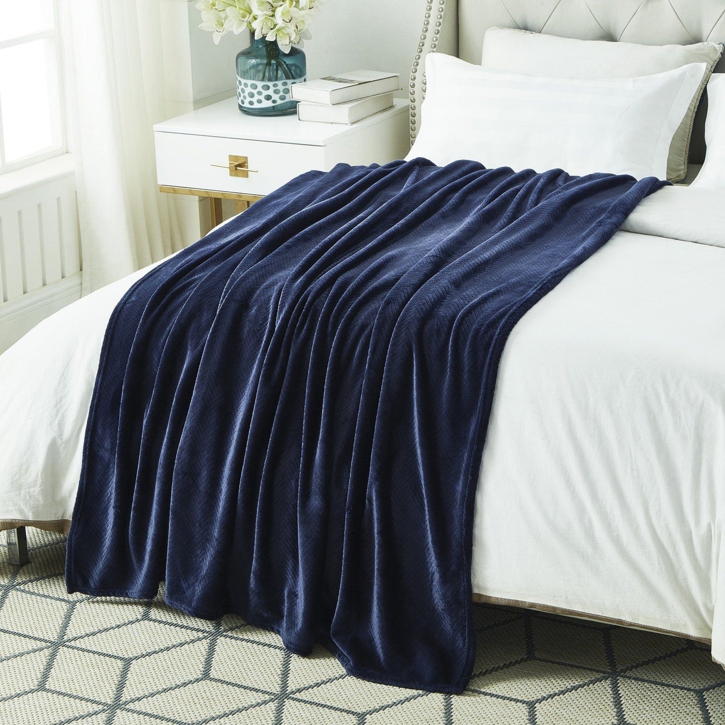 Serena Chevron Flannel Reversible Jacquard Throw