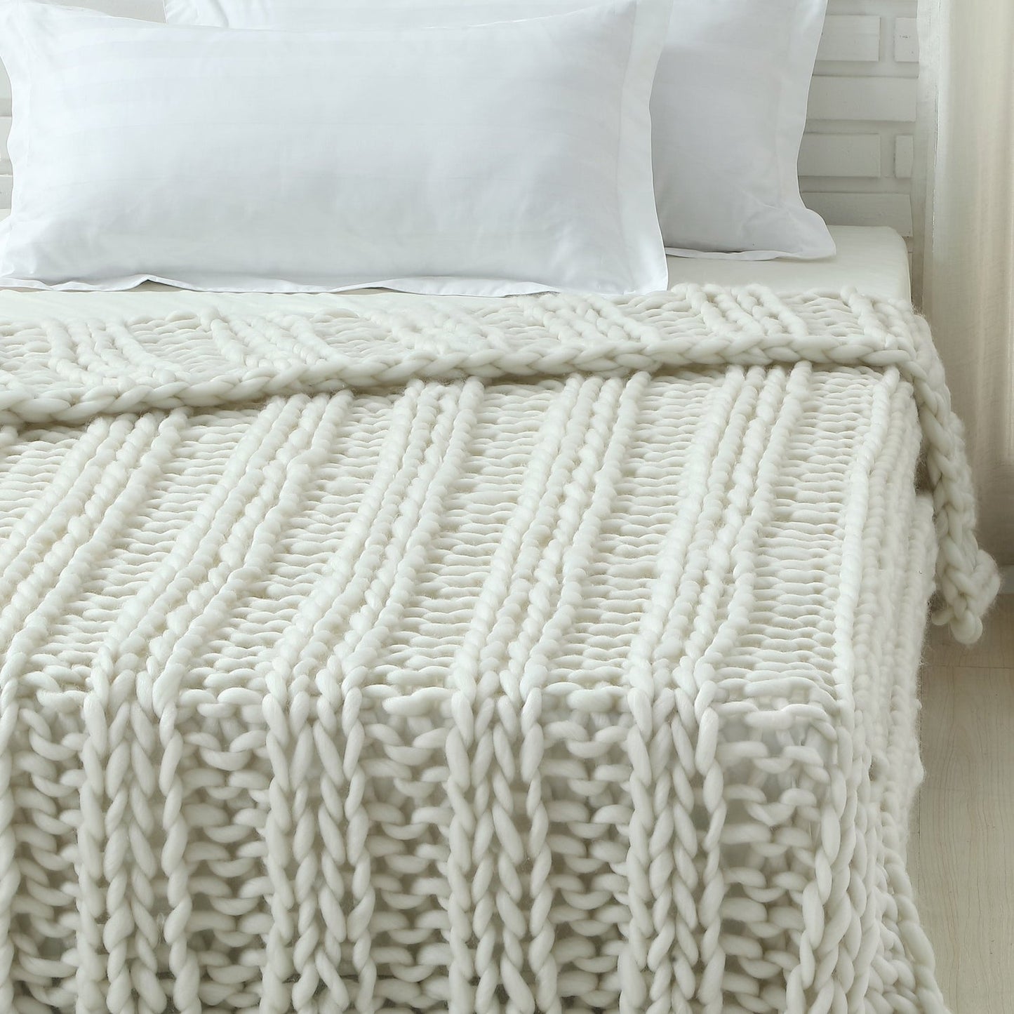 Yolly Channel Knit Throw